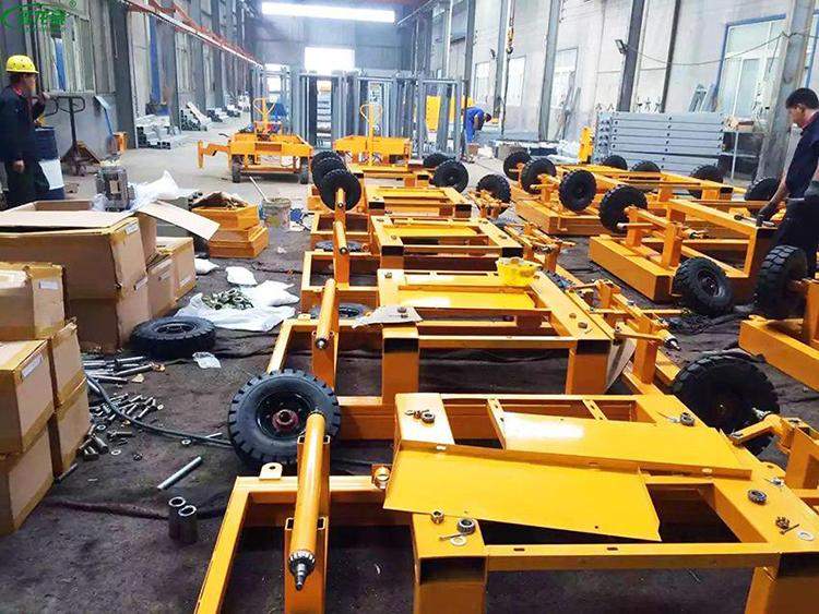 高空作業(yè)液壓平臺(tái) 高空作業(yè)液壓平臺(tái)