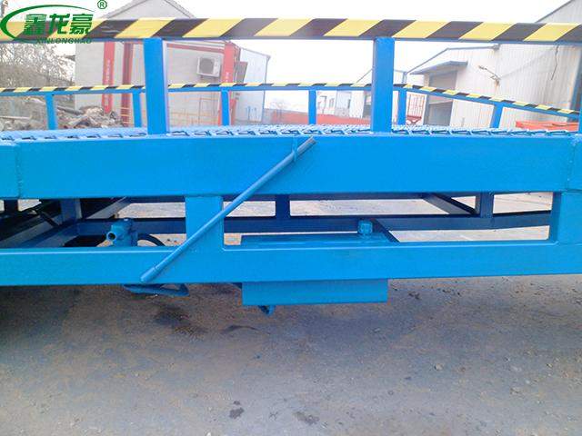 移動(dòng)登車橋手壓泵 移動(dòng)登車橋手壓泵