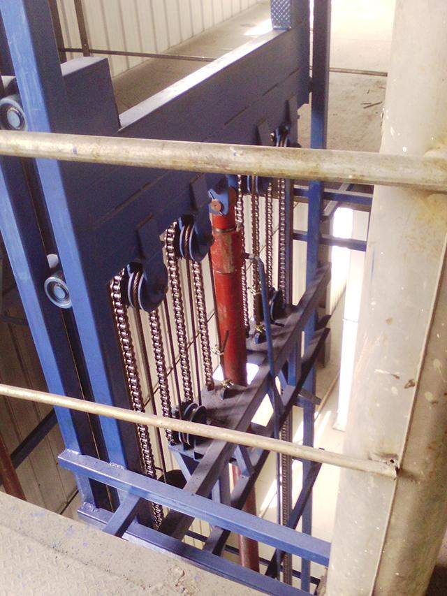 多樓層導(dǎo)軌式升降機(jī) 多樓層導(dǎo)軌式升降機(jī)