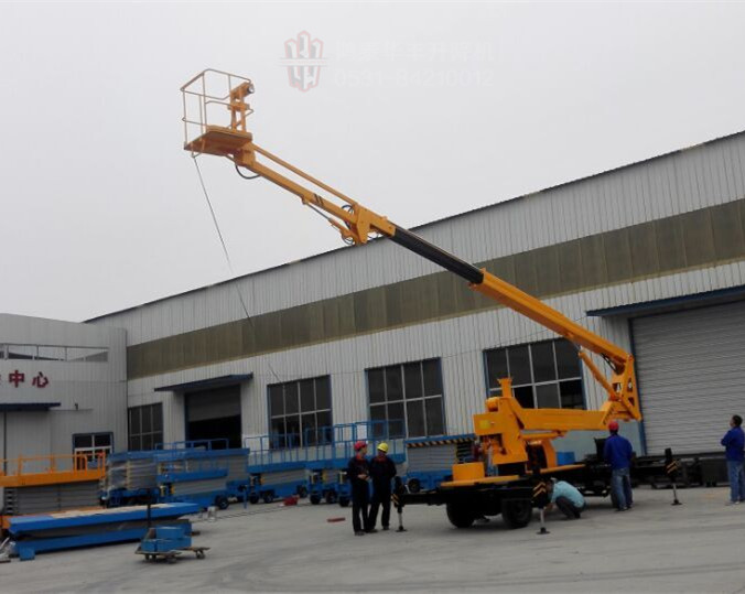 曲臂式升降平臺(tái)  曲臂式升降平臺(tái)