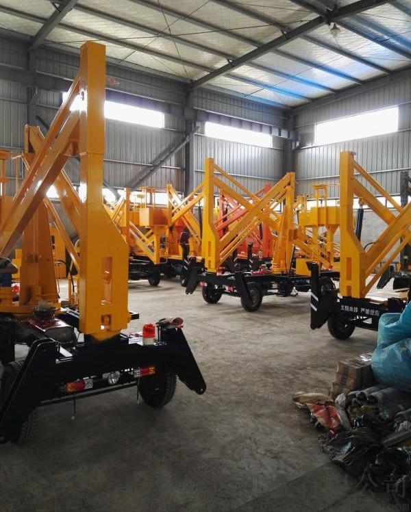 電動液壓曲臂式高空作業(yè)平臺  電動液壓曲臂式高空作業(yè)平臺