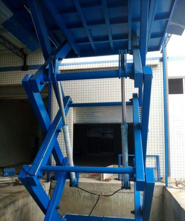 剪叉貨梯  剪叉貨梯