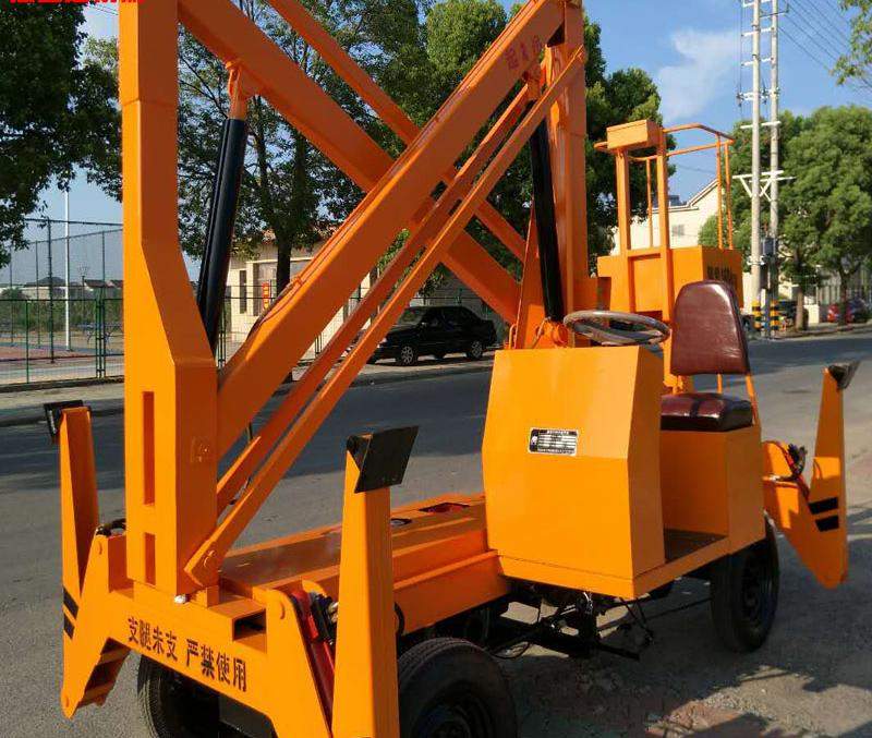 車托曲臂式升降平臺(tái)  車托曲臂式升降平臺(tái)