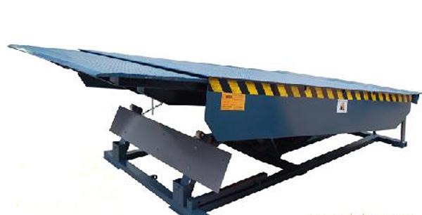 液壓式卸貨平臺(tái)  液壓式卸貨平臺(tái)