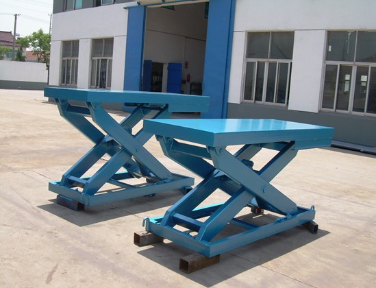 四軌式升降平臺(tái)  四軌式升降平臺(tái)