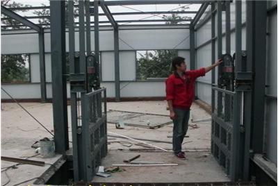 導(dǎo)軌式升降平臺(tái) 導(dǎo)軌式升降平臺(tái)