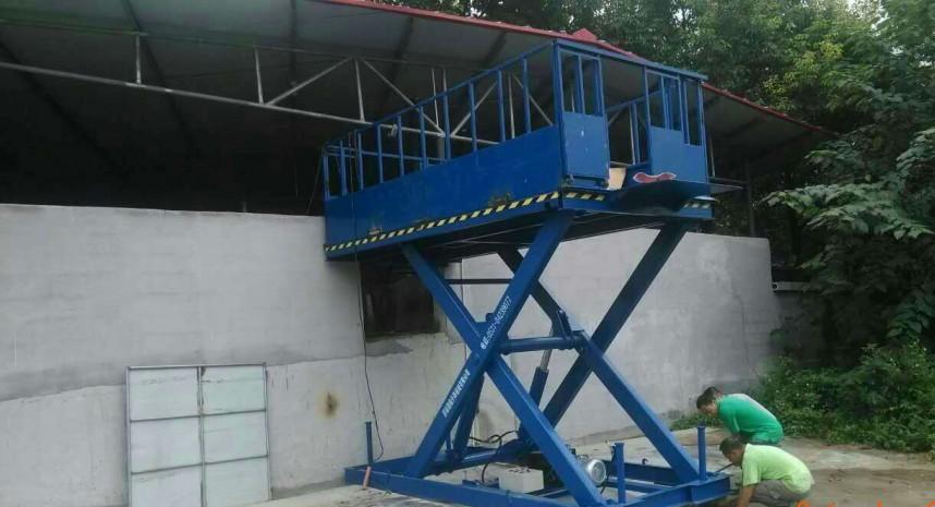 卸豬升降機(jī)  卸豬升降機(jī)